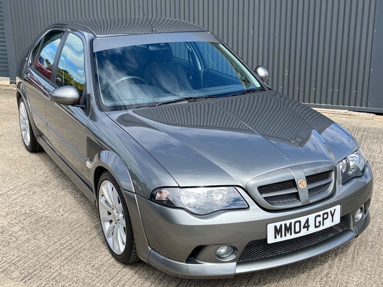 2004 MG ZS